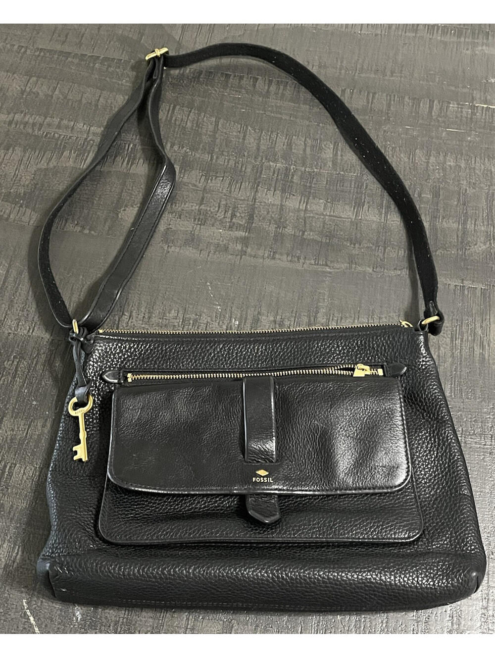 Vintage FOSSIL 1954 Black Cow Hide Leather Pebble Crossbody Shoulder Bag Classic